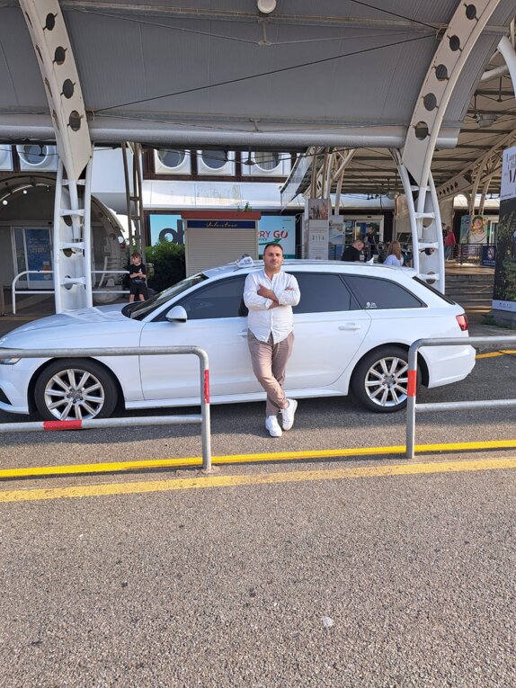 Vincenzo Gagliardi Taxi NCC all'Aeroporto di Lamezia Terme