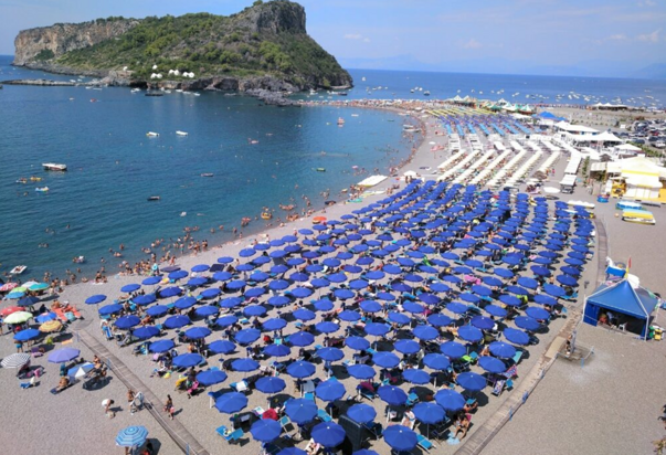 Isola di Dino e grotte marine a Praia a Mare